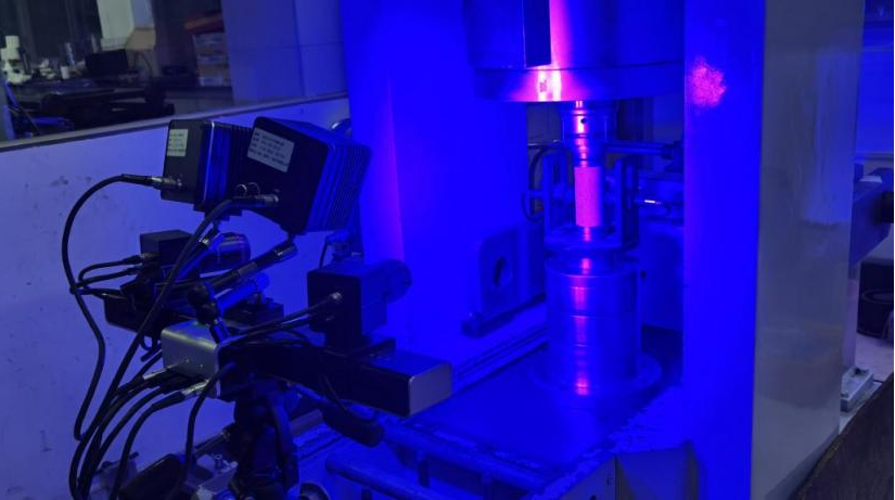 岩石压缩应变测量-DIC应变测量.png 岩石压缩应变测量-DIC应变测量.png