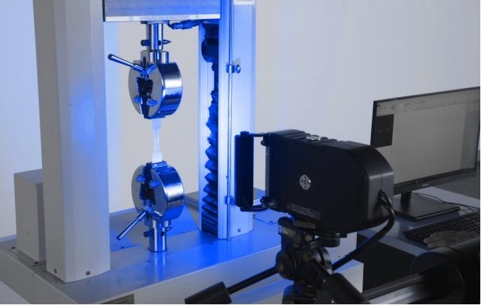 ky体育在线官网高精度视频引伸计用于材料拉伸力学测试.jpg ky体育在线官网高精度视频引伸计用于材料拉伸力学测试.jpg