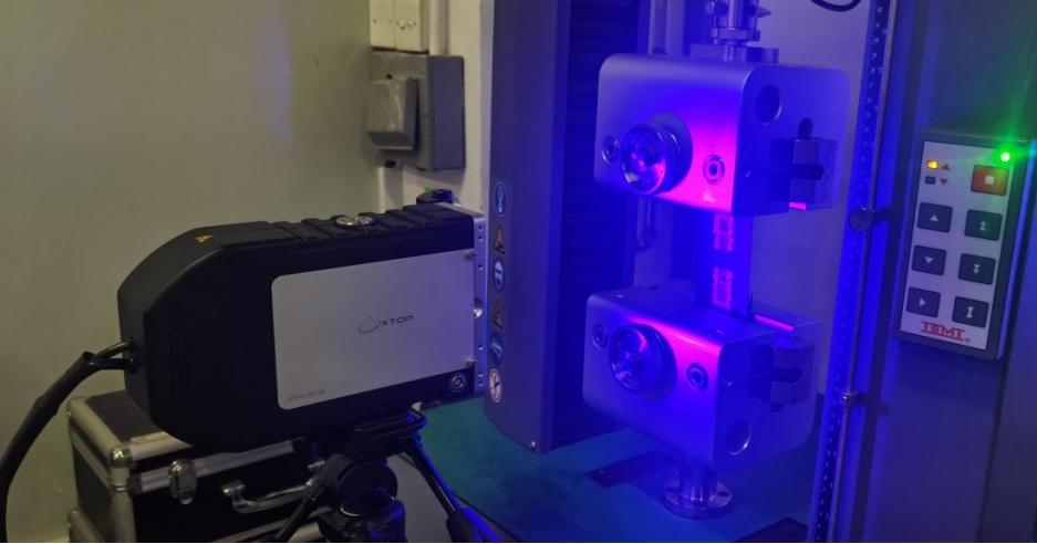 非接触式视频引伸计-包装材料拉伸测试.jpg 非接触式视频引伸计-包装材料拉伸测试.jpg