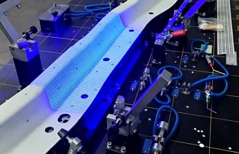 蓝光三维扫描仪用于汽车钣金件曲面、孔位等复杂型面测量